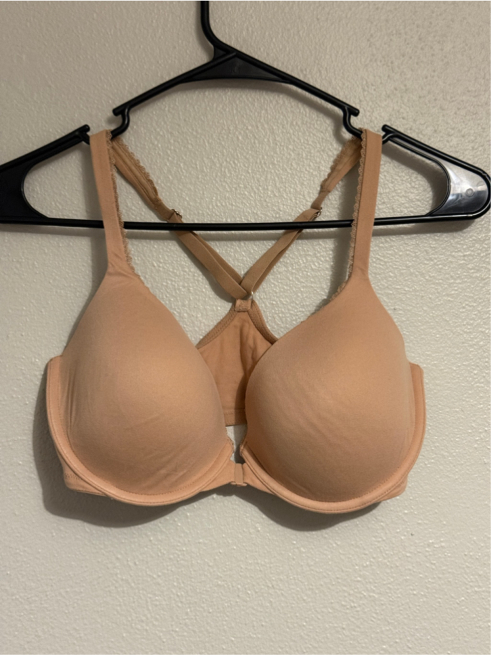 Victoria’s Secret Body by Victoria Racerback Demi Bra 34DD - Picture 1 of 3